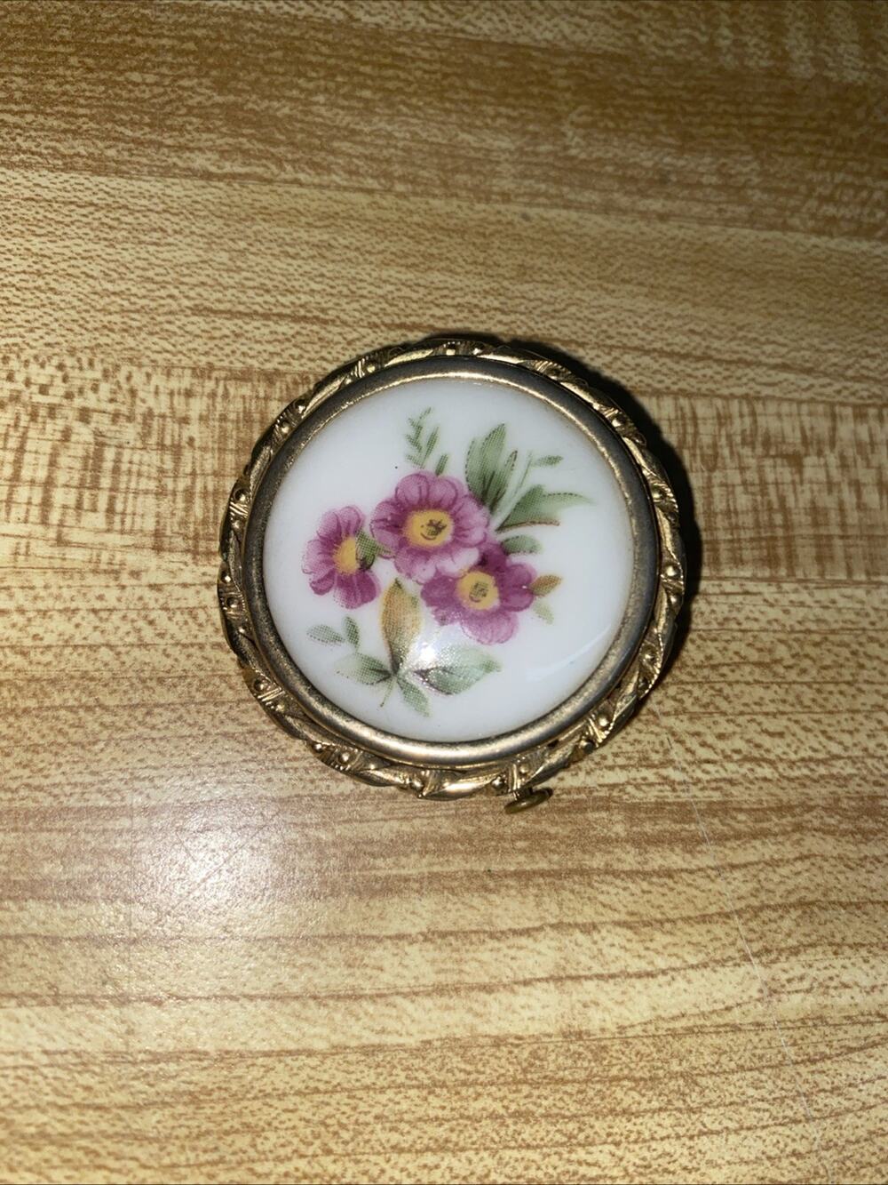 Vintage Li’moges France Hand Painted Porcelain Gold Tone Brooch 1-5/8” Diameter